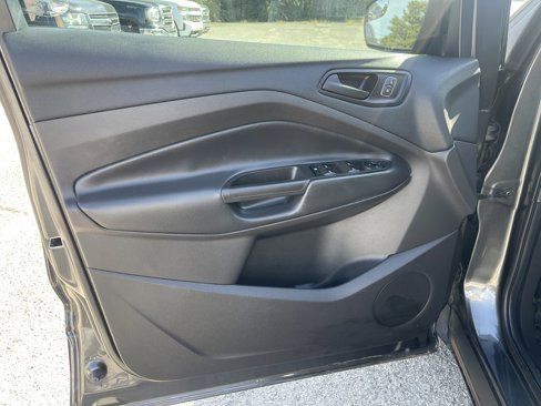 Used 2018 Ford Escape S image 12