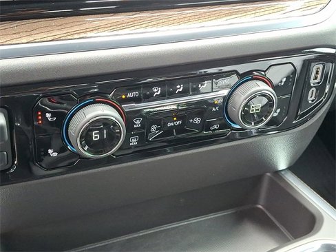 Used 2025 Chevrolet Silverado 1500 RST image 12