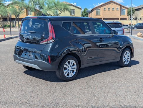 Certified 2023 Kia Soul LX image 3