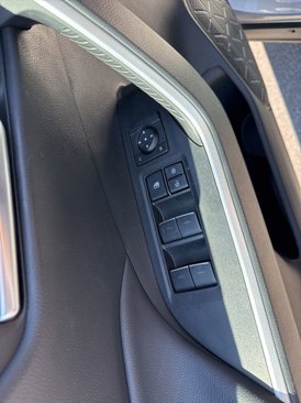 Used 2025 Toyota RAV4 XLE image 10