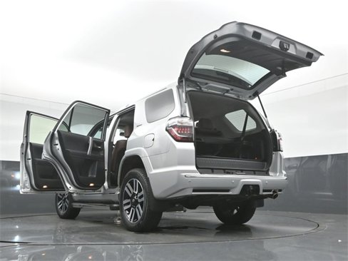 Used 2024 Toyota 4Runner Limited image 44
