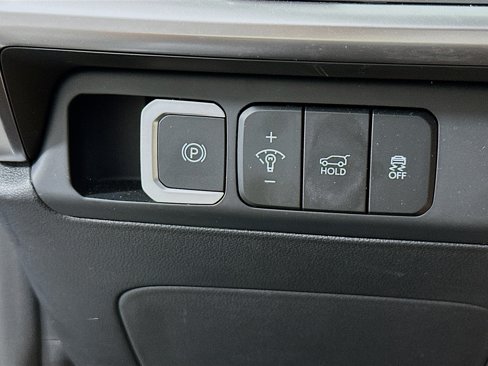 Used 2025 Hyundai Santa Fe SEL image 17