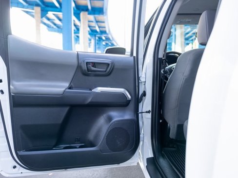 Used 2022 Toyota Tacoma SR5 image 23