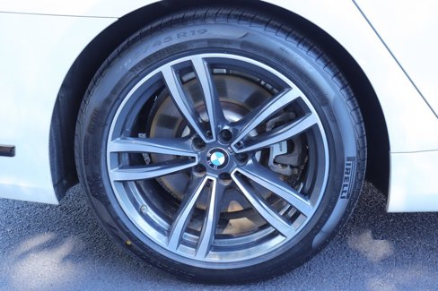 Used 2020 BMW 750i xDrive image 45