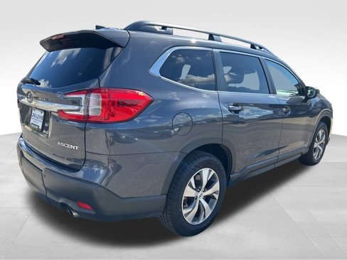 Used 2024 Subaru Ascent Premium w/ Convenience Package image 5