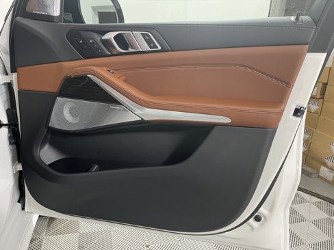 New 2026 BMW X7 xDrive40i w/ Executive Package image 24
