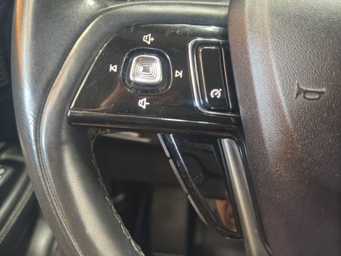 Used 2022 Lincoln Corsair Reserve image 23