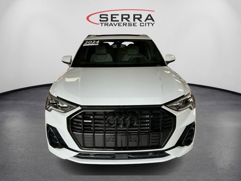 Certified 2024 Audi Q3 2.0T Premium Plus image 2