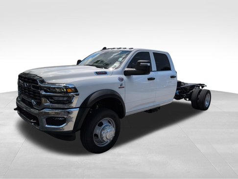 New 2025 RAM 5500 Tradesman image 3