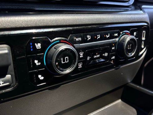 Used 2023 Chevrolet Silverado 1500 ZR2 w/ Technology Package image 56