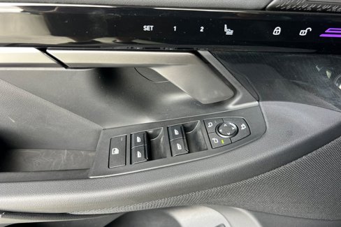 Used 2024 BMW 530i xDrive w/ Premium Package image 11