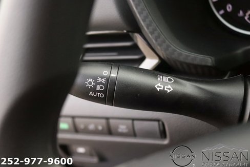 New 2025 Nissan Sentra SV image 21