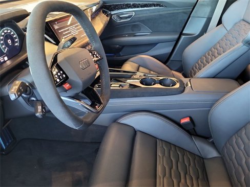 New 2025 Audi RS e-tron GT performance image 11