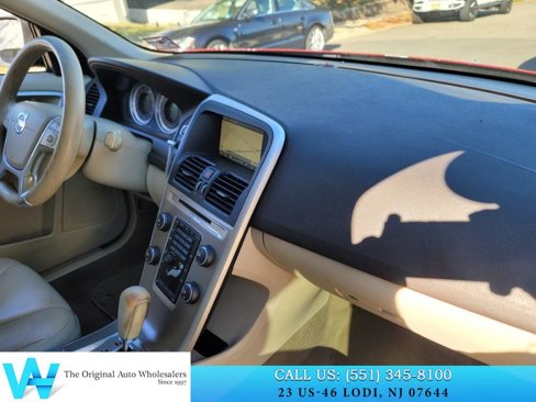 Used 2011 Volvo XC60 T6 image 17