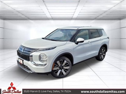 New 2025 Mitsubishi Outlander SE image 1