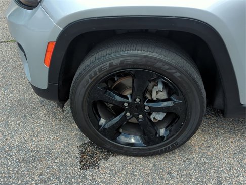 Used 2023 Jeep Grand Cherokee Altitude image 32