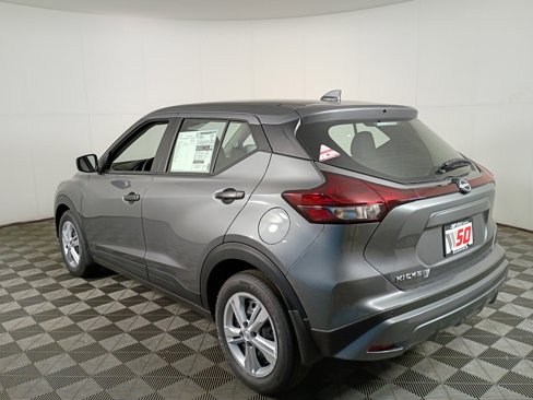New 2025 Nissan Kicks Play S image 13