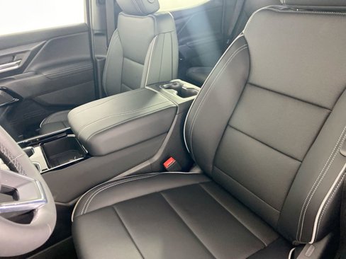 New 2025 Chevrolet Silverado EV LT image 20