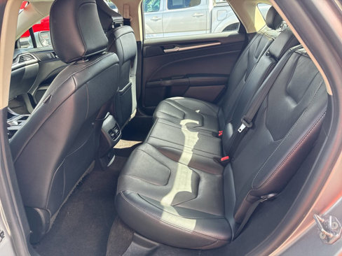 Used 2020 Ford Fusion Titanium image 19