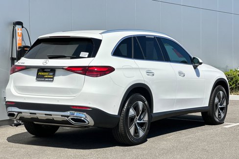 Used 2024 Mercedes-Benz GLC 300 image 5