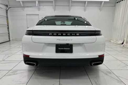 New 2024 Porsche Panamera 4 image 9