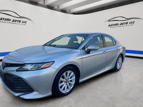 Used 2018 Toyota Camry LE w/ Convenience Package image 1