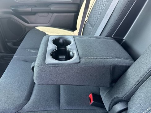 New 2026 RAM 1500 4x4 Crew Cab image 19