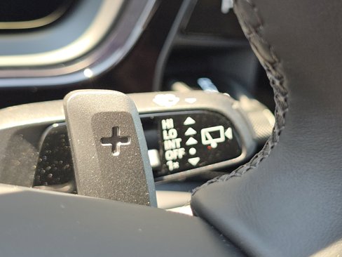 New 2025 Porsche Cayenne image 28