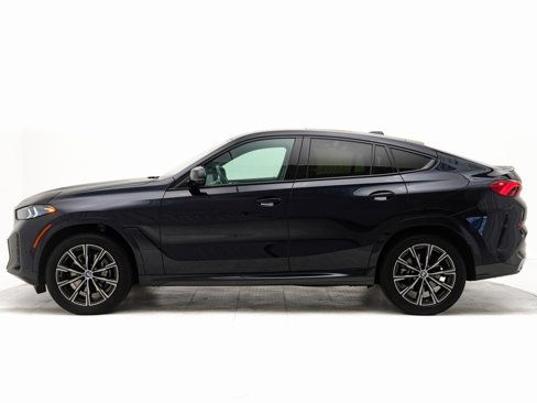 Used 2025 BMW X6 xDrive40i w/ Climate Comfort Package image 31