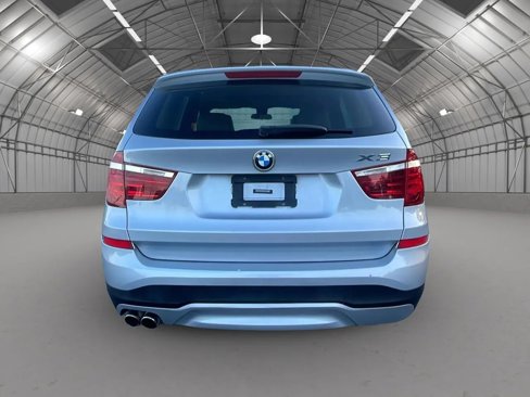 Used 2017 BMW X3 sDrive28i image 4