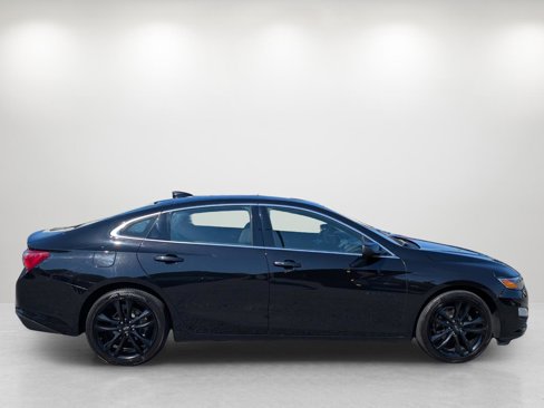 Used 2021 Chevrolet Malibu LT w/ Midnight Edition image 4