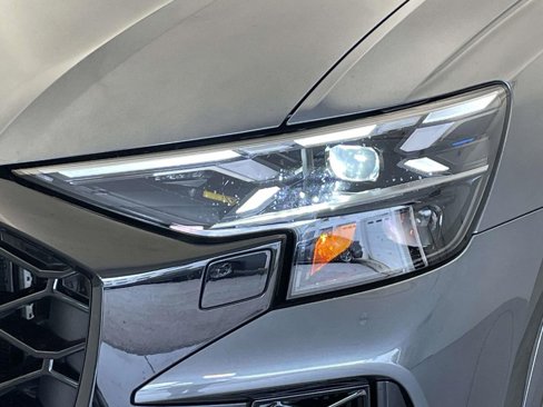 New 2025 Audi RS Q8 performance image 15