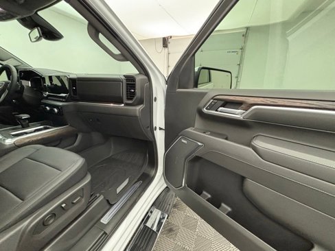 New 2025 GMC Sierra 1500 SLT w/ SLT Premium Package image 36