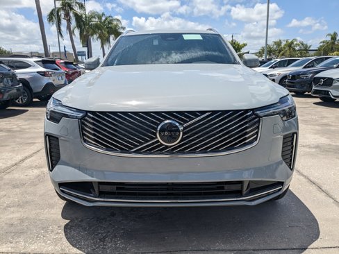 New 2025 Volvo XC90 T8 Plus w/ Protection Package Premier image 9