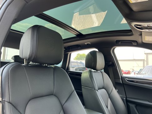 New 2025 Porsche Macan S image 20