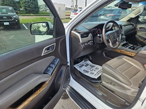 Used 2015 GMC Yukon Denali w/ Open Road Package image 11