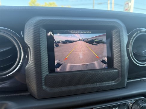 Certified 2022 Jeep Gladiator Sport image 24
