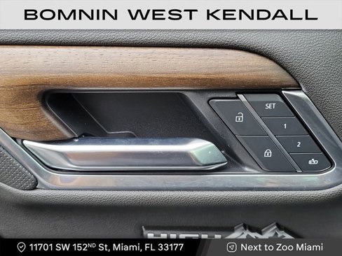 Used 2025 Chevrolet Silverado 1500 High Country image 29
