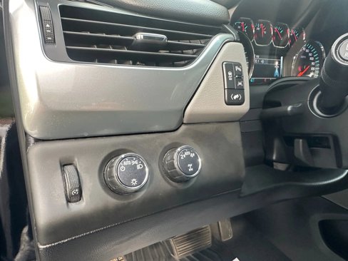 Used 2019 Chevrolet Tahoe LT image 16