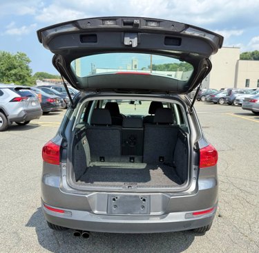 Used 2015 Volkswagen Tiguan S image 33