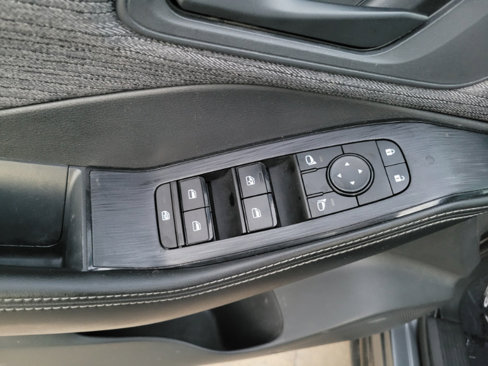 Used 2021 Nissan Rogue S image 16