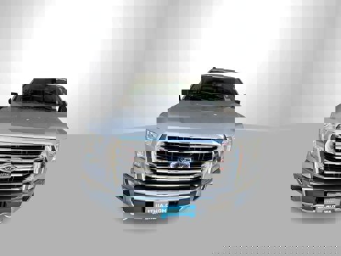 Used 2016 Ford F150 XLT w/ Equipment Group 302A Luxury image 3