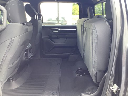 New 2026 RAM 1500 4x4 Crew Cab image 36