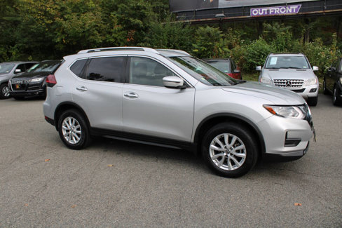 Used 2020 Nissan Rogue SV image 5