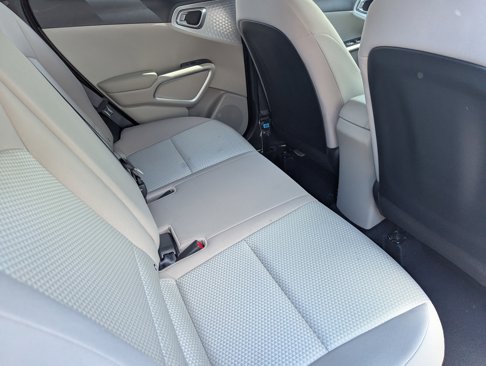 Certified 2023 Kia Soul LX image 11