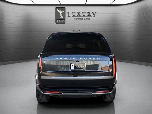 Used 2023 Land Rover Range Rover SE image 7