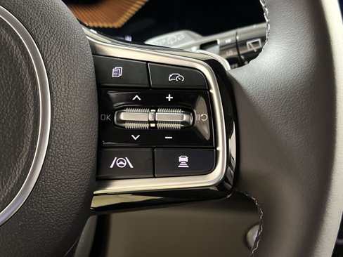 New 2026 Kia Carnival EX image 30