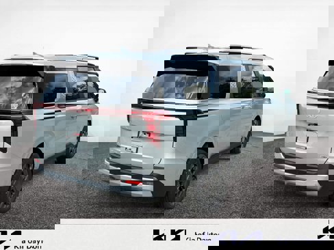 New 2026 Kia Carnival EX image 5