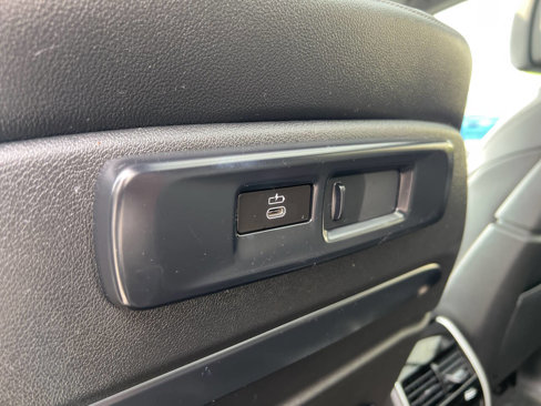 Used 2019 BMW X5 xDrive50i w/ Executive Package image 32