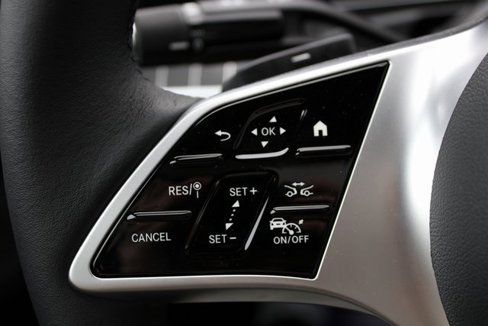 New 2025 Mercedes-Benz C 300 4MATIC Sedan image 19
